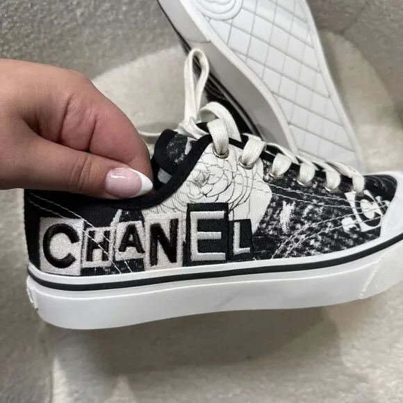 Chanel Sneakers Color White And Black Size 38 - Picture 8 of 9